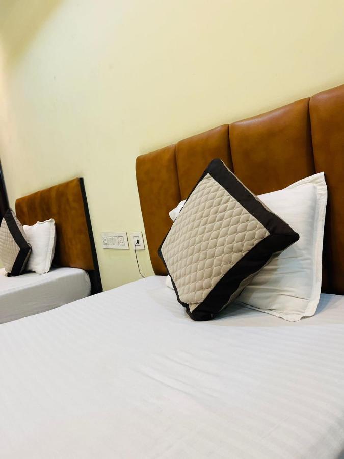 Jmc Hotel Lavish Akolia Exterior photo